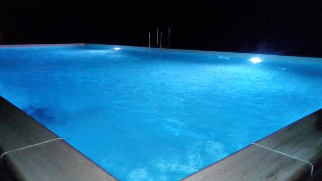 Agriturismo Podere Casalone Limite Exterior photo